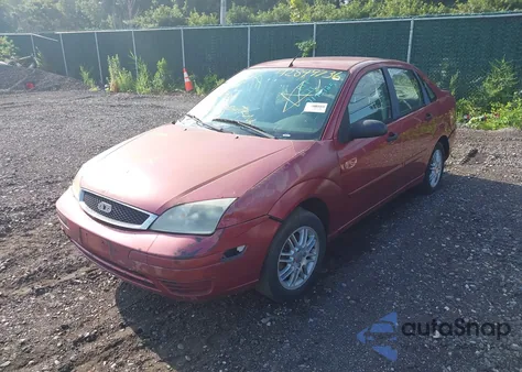 2005 Ford Focus Zx4 из США, поврежденный, VIN 1FAFP34N05W223825